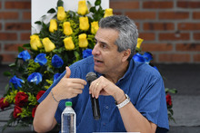 Luis Fernando Velasco (Min. del Interior)
