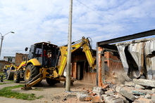 Demolici&oacute;n Estructura Cancha Comuneros 1