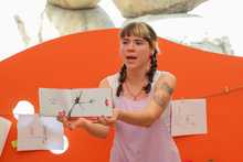 Cuentos tradicionales transformados en arte por estudiantes cale&ntilde;os