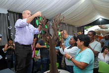 Se present&oacute; en la Feria del Libro, la obra de Jos&eacute; Darwin Lenis: Educaci&oacute;n Positiva
