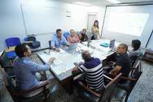 Seleccionados los vendedores informales que participar&aacute;n en la temporada decembrina y Feria de Cali.  