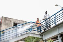 Con lavado de &aacute;reas p&uacute;blicas, la Alcald&iacute;a de Cali enluce puentes, hundimientos y sitios tur&iacute;sticos 