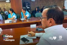 Agentes de tr&aacute;nsito en alistamiento de primer grado para celebraci&oacute;n del Halloween