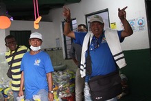 Personas Mayores en situaci&oacute;n de calle recibieron paquetes alimentarios