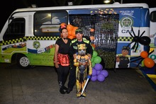 Acompa&ntilde;amiento de las autoridades durante jornada del Halloween en zonas tradicionales de celebraci&oacute;n