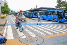 Freno a carros y motos dar&aacute; v&iacute;a libre a un mejor aire en Cali