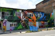 El cambio se nota, todo lo han arreglado muy bonito: Mar&iacute;a Helena Arango, vecina del Bulevar del Oriente