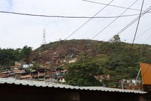 Autoridades distritales realizan operativo de restituci&oacute;n en el Cerro de la Antena