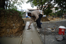 As&iacute; avanza el proyecto movilizador Parque Pac&iacute;fico, con sus letras monumentales listas para recibir a los visitantes y estructuras que se instalan para alojar las artesan&iacute;as, bebidas y cocinas tradicionales como parte del recorrido cultural. 