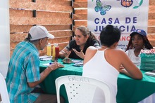 Feria de servicios p&uacute;blicos se tom&oacute; la comuna 13