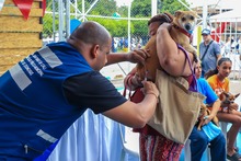 Feria de servicios p&uacute;blicos se tom&oacute; la comuna 13