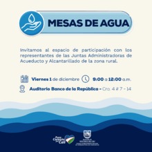 Mesa de agua con los administradores de las JAAA