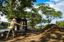 Con el trabajo diario de 75 hombres y mujeres, Cali tendr&aacute; su Parque Pac&iacute;fico