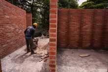 Construcci&oacute;n de la sede IPC El Lido avanza con fundici&oacute;n de losas y mamposter&iacute;a 