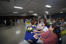 Adultos mayores participaron activamente en Foro sobre las TIC 