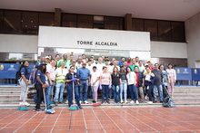 Unidad de Bienes y Servicios se puso la camiseta para embellecer el Parque Central R&iacute;o Cali
