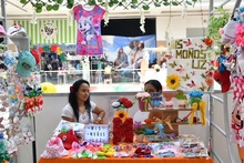 Variedad de productos y emprendedores felices caracterizaron la Feria del Fondo Solidario y de Oportunidades