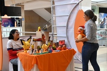 Variedad de productos y emprendedores felices caracterizaron la Feria del Fondo Solidario y de Oportunidades