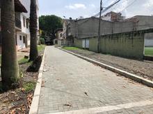 As&iacute; lucen las v&iacute;as adoquinadas del barrio El Limonar en Cali