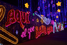 Alcalde se camin&oacute; &lsquo;la alborada&rsquo; de luces multicolores para dar la bienvenida al tiempo m&aacute;s alegre del a&ntilde;o