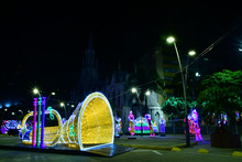 Alcalde se camin&oacute; &lsquo;la alborada&rsquo; de luces multicolores para dar la bienvenida al tiempo m&aacute;s alegre del a&ntilde;o