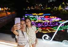 Cali ya encendi&oacute; su alumbrado, 2023 &ldquo;Un Sorprendente Relato Popular&rdquo;