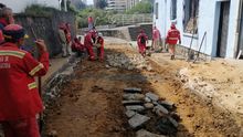 Rehabilitan Calle de la Gallera con el grupo operativo de Infraestructura