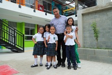 Nueva sede de primaria con capacidad para 140 estudiantes se inaugur&oacute; en Primitivo Crespo