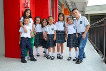 Nueva sede de primaria con capacidad para 140 estudiantes se inaugur&oacute; en Primitivo Crespo