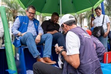 Lustrabotas de la Plaza de Cayzedo recibieron Capital Semilla