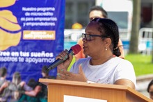 Lustrabotas de la Plaza de Cayzedo recibieron Capital Semilla