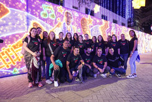 En familia y amigos, ciudadanos madrugan a disfrutar el alumbrado navide&ntilde;o de Cali