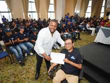 La Alcald&iacute;a celebra la graduaci&oacute;n de140 participantes del programa Cali Incluyente