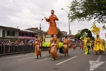 2000 artistas engalanaron el desfile del Carnaval de Cali Viejo 