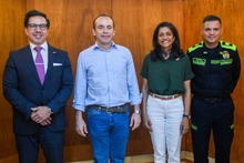 Representantes de USAID y de la Oficina Internacional de Asistencia Antinarc&oacute;ticos de EE.UU., llegaron a Cali para desarrollar proyectos sociales