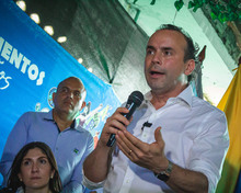 Alcalde Eder dialog&oacute; con los habitantes de la comuna 9 durante su  primer Consejo Ciudadano