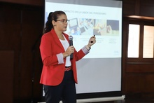 Periodistas cale&ntilde;os conmemoraron su d&iacute;a aprendiendo sobre inteligencia artificial