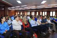 Periodistas cale&ntilde;os conmemoraron su d&iacute;a aprendiendo sobre inteligencia artificial