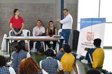 Secretar&iacute;a de Vivienda se une a la campa&ntilde;a &lsquo;Manos Rojas&rsquo; por la  protecci&oacute;n de la ni&ntilde;ez en el colegio Llano Verde