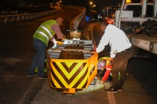 Acciones que recuperan a Cali: Alcald&iacute;a instal&oacute; dos amortiguadores de impacto para garantizar la seguridad vial