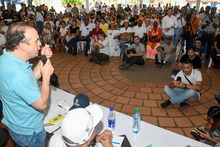 El Consejo Ciudadano &iexcl;Cali, tu Voz Cuenta! lleg&oacute; a la comuna 15 para dialogar con los habitantes del sector