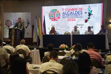 Alejandro Eder participó en la I Cumbre de Alcaldes del Suroccidente y del Pacífico Colombiano