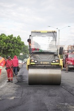 En la Calle 70, Alcald&iacute;a de Cali empieza a recuperar la malla vial