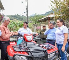 Ministro de Salud visit&oacute; la IPS Pance para conocer funcionamiento de equipos b&aacute;sicos de atenci&oacute;n