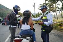 Secretar&iacute;a de Movilidad hizo presencia activa en la v&iacute;a al mar durante el &lsquo;plan retorno&rsquo; del primer puente de Semana Santa