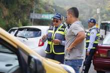 Secretar&iacute;a de Movilidad hizo presencia activa en la v&iacute;a al mar durante el &lsquo;plan retorno&rsquo; del primer puente de Semana Santa