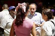 Paz, cultura ciudadana, memoria y reconciliaci&oacute;n, el mensaje del alcalde de Cali a comunidad del sector de La Luna