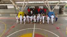 Observatorio del Deporte lanzó un laboratorio de esgrima para alumnos de la I.E. Juan Pablo II, en la Comuna 18 de Cali 1