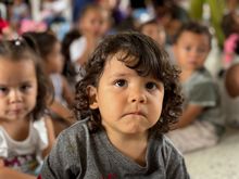 Pasos de Alegr&iacute;a: la Subsecretar&iacute;a de Atenci&oacute;n a la Primera Infancia acompa&ntilde;&oacute; a la Gestora Social de Cali en una donaci&oacute;n de zapatos a ni&ntilde;os y ni&ntilde;as de la Comuna 20