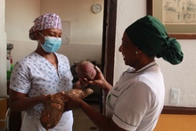 Las gestoras y gestores de comedores comunitarios cuentan con una l&iacute;nea de atenci&oacute;n para garantizar el seguimiento y control de la seguridad alimentaria en Cali